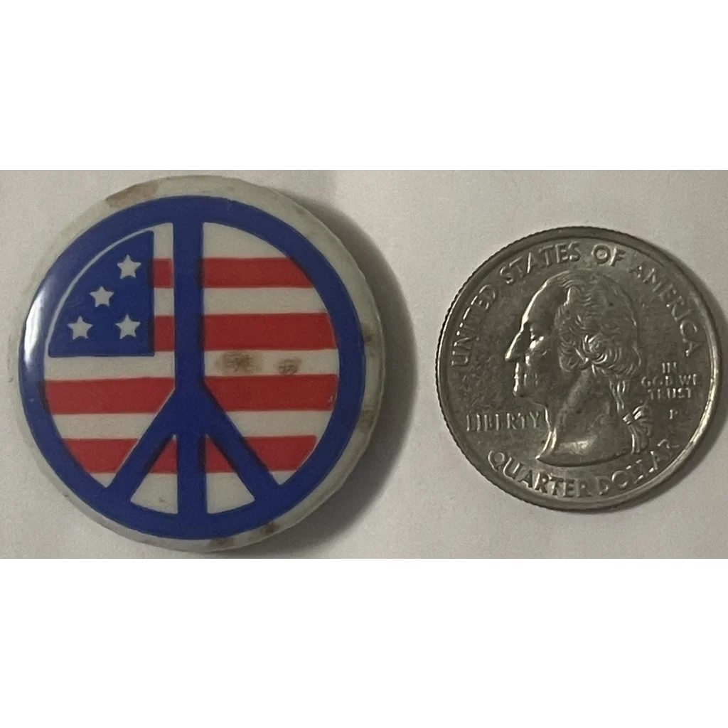 Vintage 💯 1960s Vietnam War USA American Flag Peace Pin Pinback Historic Piece! Collectibles and Antique Gifts Home