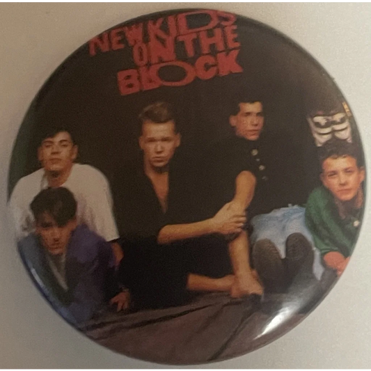 Vintage 1980s New Kids on The Block Pin Group Shot Sneakers Boston MA NKOTB Advertisements Antique Misc. Collectibles