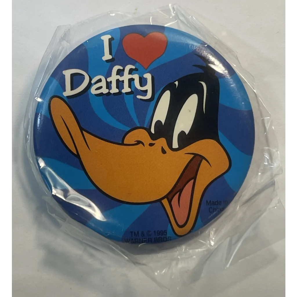 Vintage 1995 Looney Tunes Pin I Love Daffy Duck Unopened in Package! Collectibles Antique Misc. and Memorabilia - Duck!