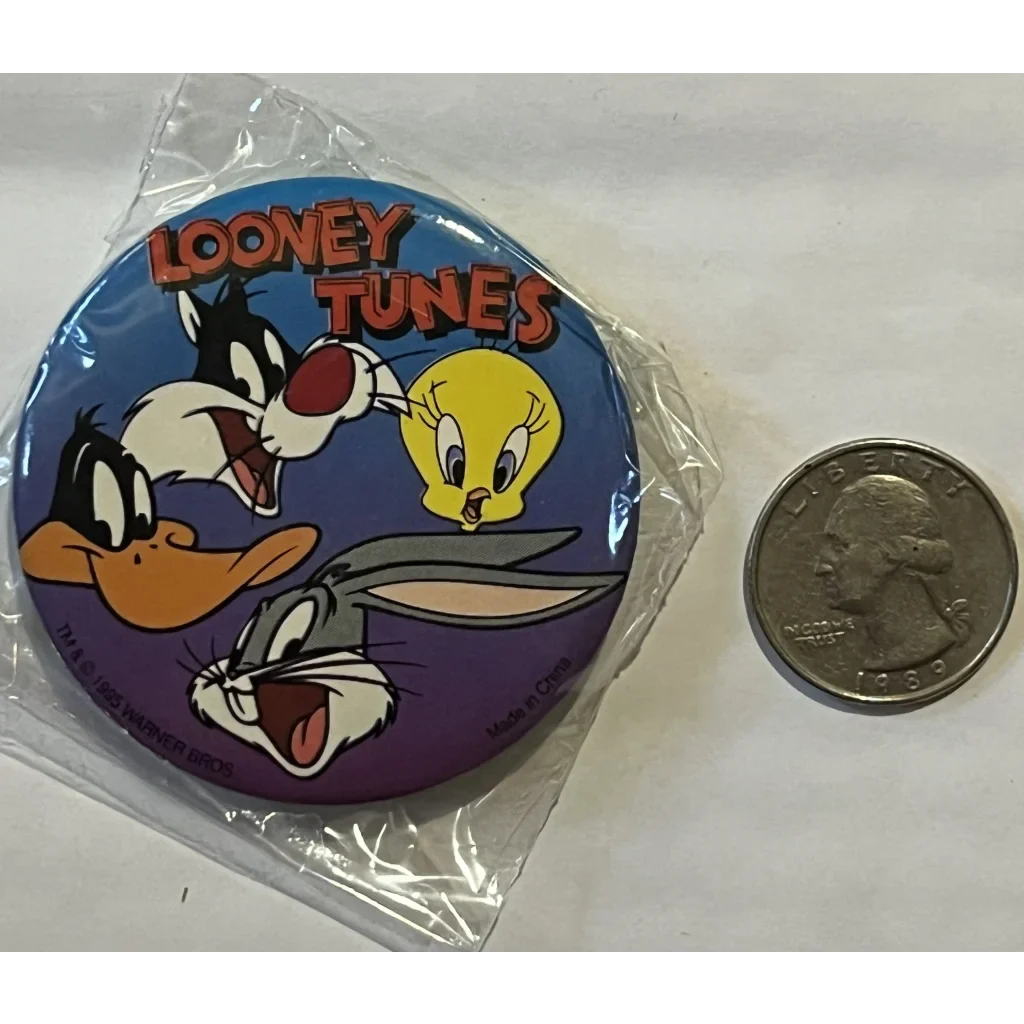 Vintage 1995 Looney Tunes Pin Group Shot Unopened in Package! Collectibles - Relive Your Childhood!