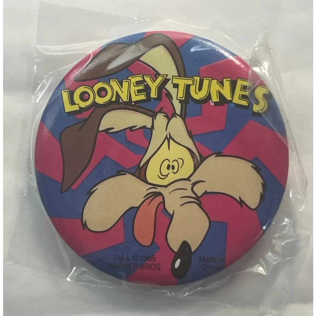 Vintage 1995 Looney Tunes Pin Wile E. Coyote Unopened in Package! Collectibles Rare - Unopened!