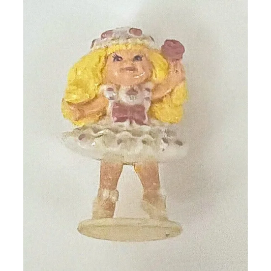 Vintage Cherry Merry Muffin PVC figure Lily Vanilly with blonde hair tutu