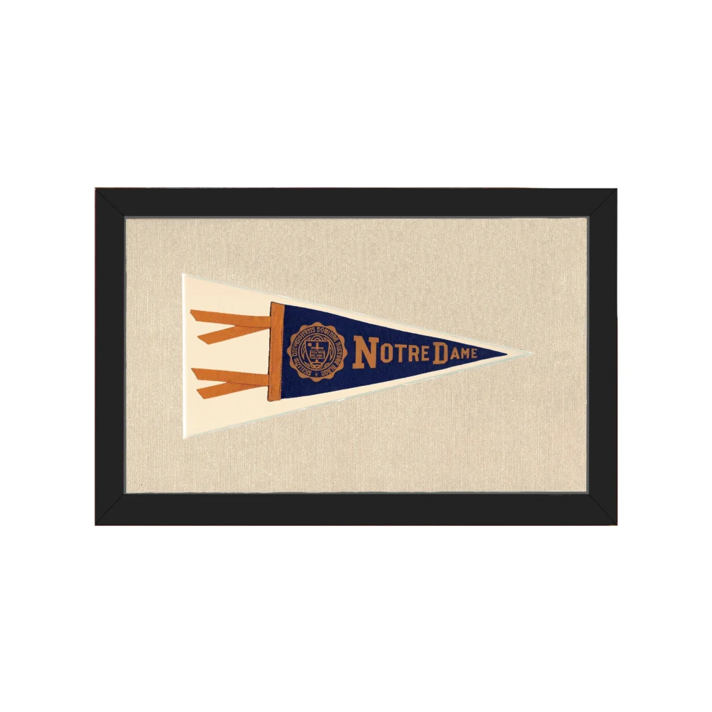 Vintage Notre Dame Pennant | Americana Memories | vintageantiquesgifts.com