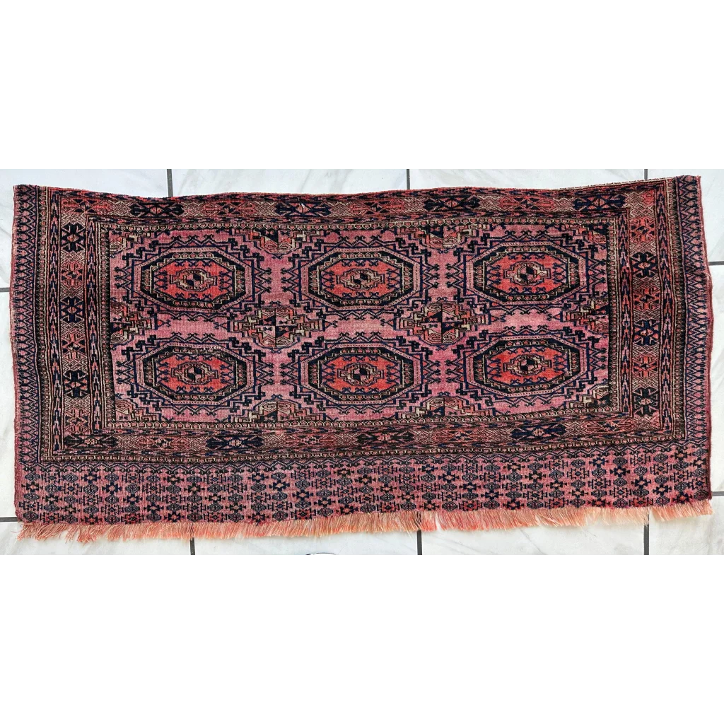 Vintage pink geometric rug with octagonal medallions in set break