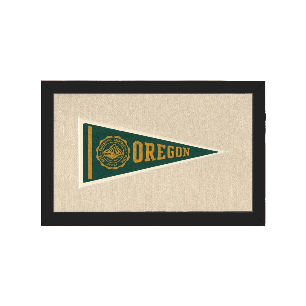 Vintage University of Oregon Pennant | Americana Memories | vintageantiquesgifts.com