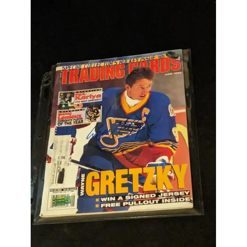 Hockey trading cards magazine with Wayne Gretzky autographed cover and authentication