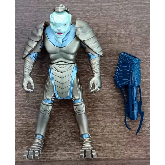 Silver and blue Wing Commander Kilrathi General action figure in metallic armor