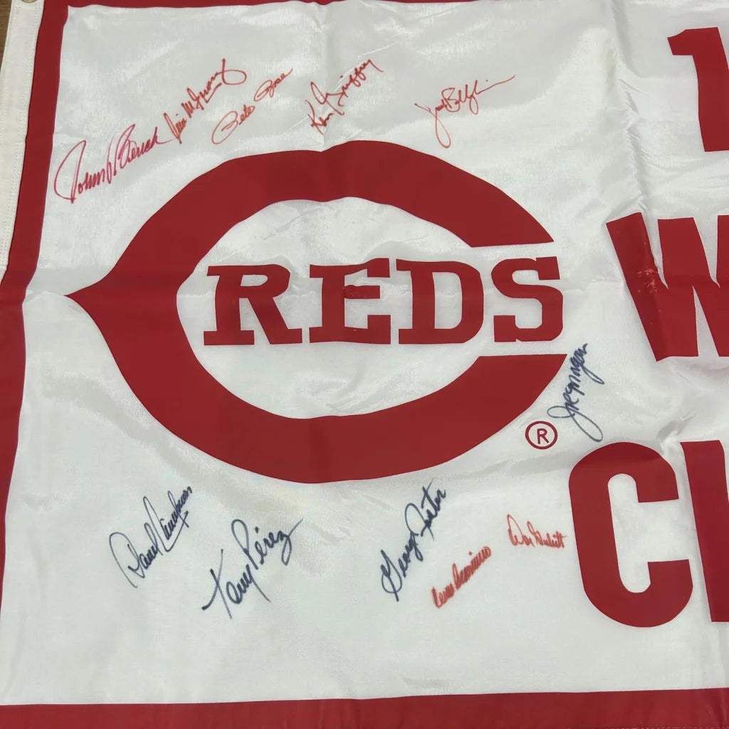 1975 World Champions Cincinnati Reds multi autographed flag
