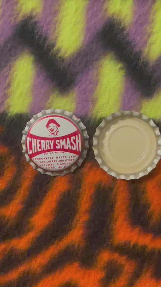 Vintage NOS Cherry Smash Bottle Cap 🍒 Richmond & Arlington, Virginia 🏭 1960s