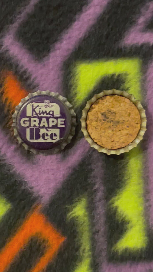 Vintage King Bee Grape Soda 🐝 Cork-Lined Crown Bottle Cap | NOS Late 1930s–1950s Regional Soda Cap American Made